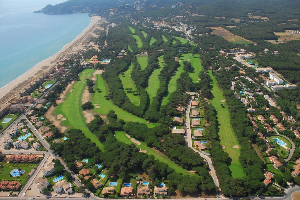 Casa Adosada En Playa De Pals By Apartaments Golf Room photo